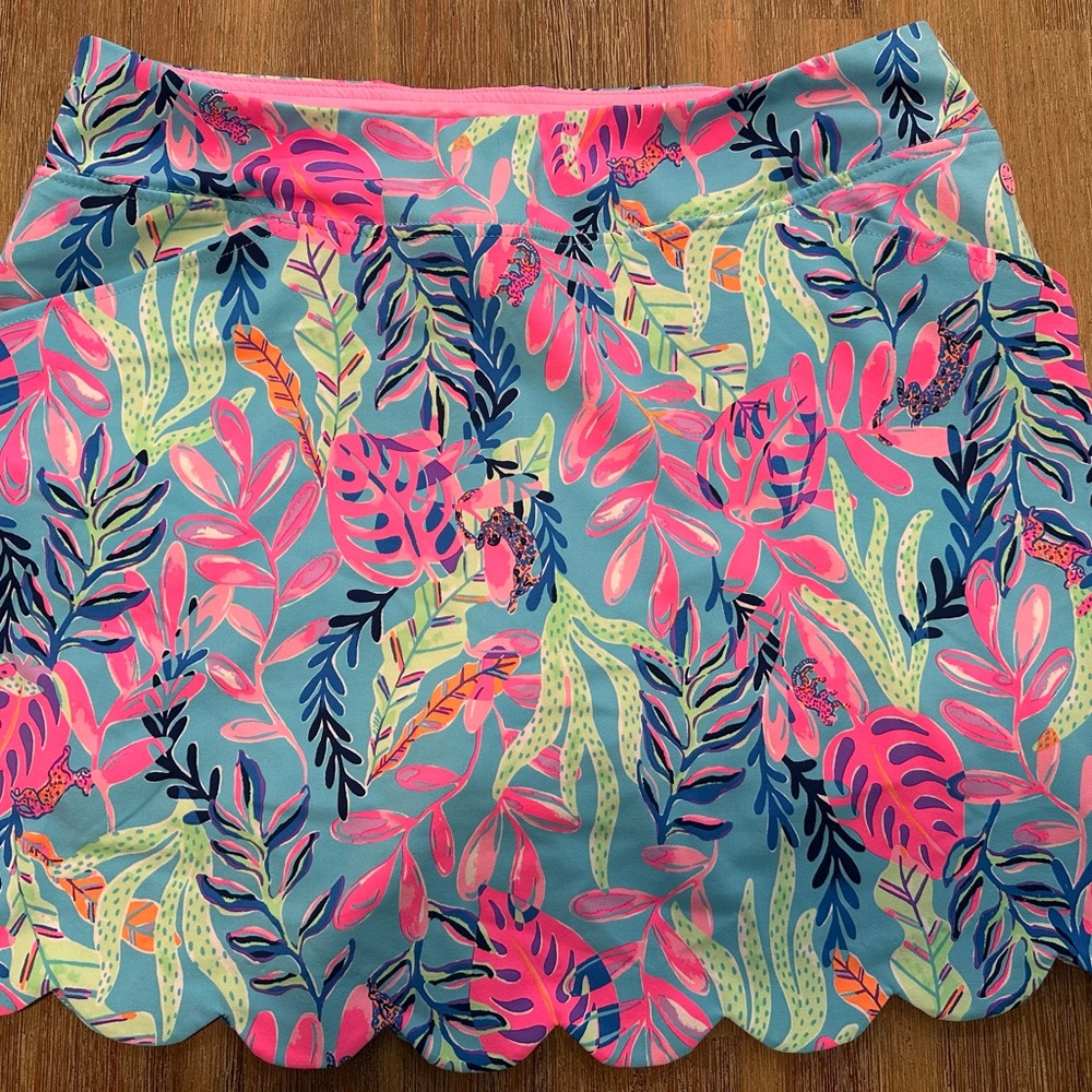 Lilly Pulitzer Pink & Blue Tropical Print Scalloped Skort